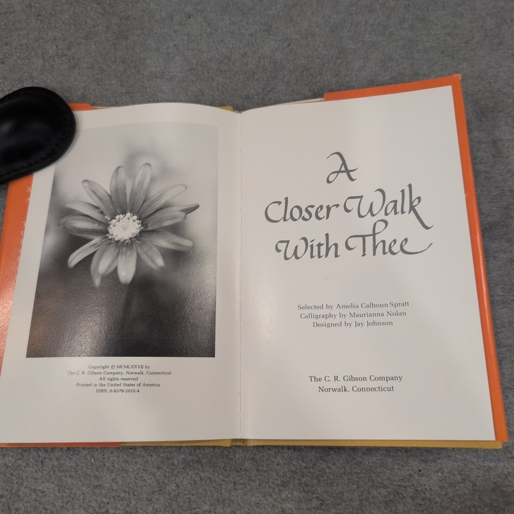 A Closer Walk With Thee 1977 CR Gibson Hardcover Book Dust Jacket Slipcase VG - Picture 2 of 2
